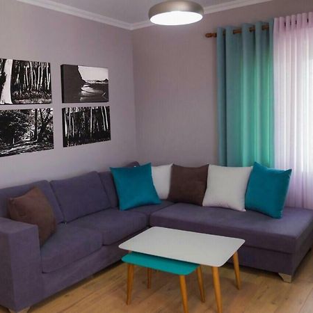 Modern Furnished Apartment With View Tirana Exterior foto
