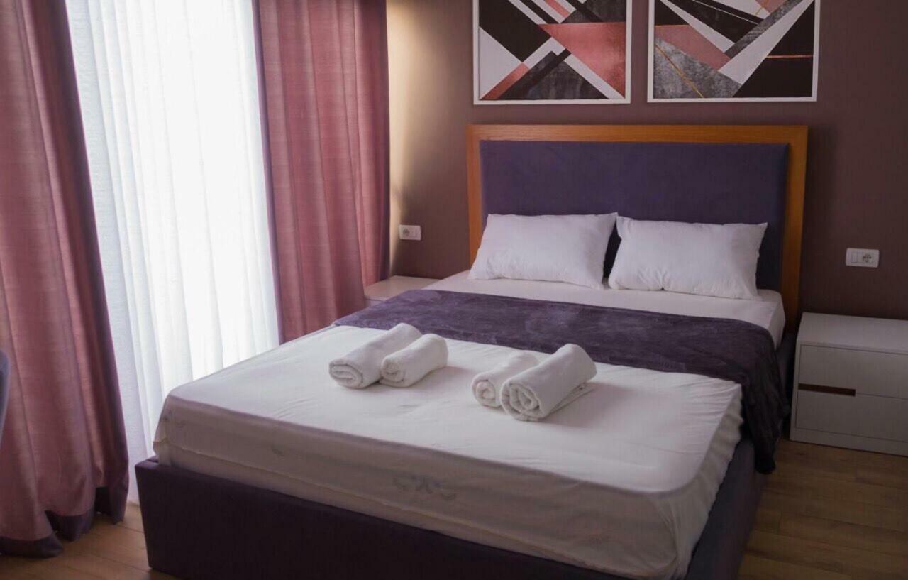 Modern Furnished Apartment With View Tirana Exterior foto